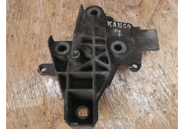 Кронштейн двигателя 7700432411   Renault Kangoo