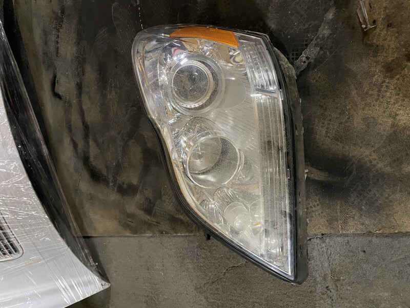 Фара левая поворотная дорестайлинг Mercedes GL-Class X164 2008 р.  5.5 л бензин Луцьк