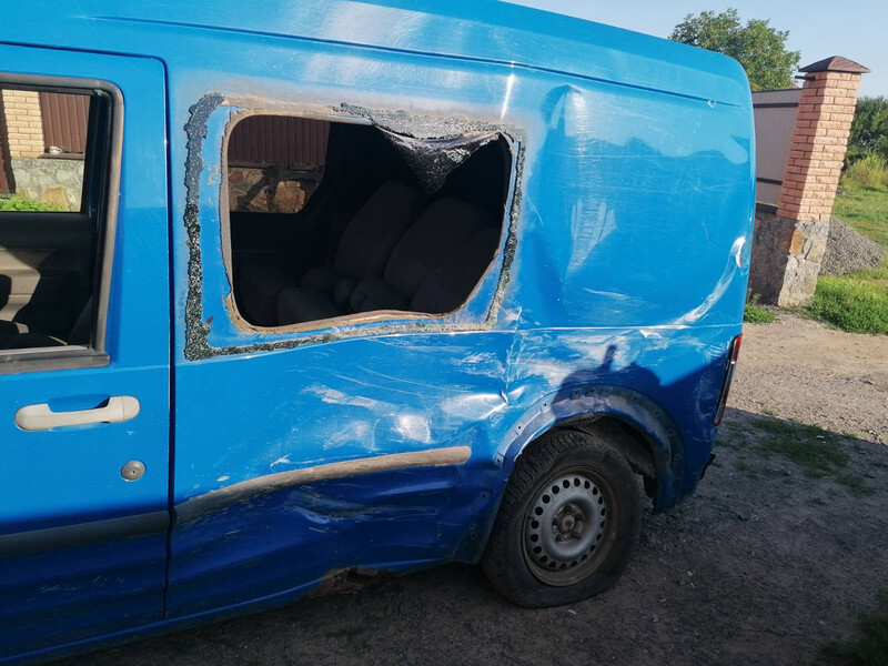 Боковина задня Ford Transit Connect 2004 г.  2.0 л дизель
