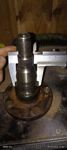 Задня маточина Chrysler Voyager  1993 2.5 Дизель Луцьк