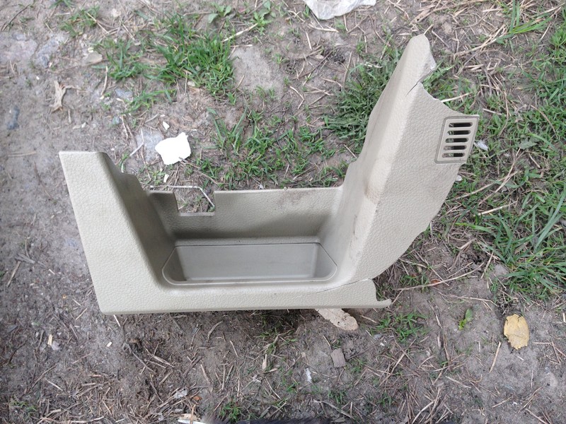 Пластмасса под руль АРАБ Nissan Tiida C11  2008 1.6 Бензин Киев