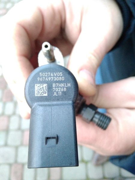 Форсунка Citroen Grand C4 Picasso 2011 г.  1.6 л дизель Полтава