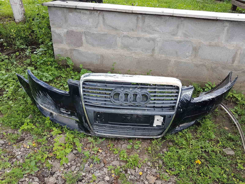 Бампер передний в сборе с решеткой Audi A6 C6  2005 3.0 Дизель Зборов