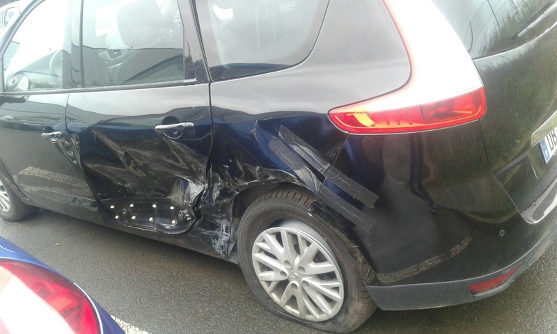 Дверь задняя левая голая Renault Grand Scenic 3  2013 универсал 1.5 Дизель Ровно