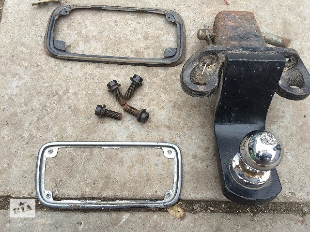 Фаркоп Lexus LX 2006 г.  4.7 л бензин Тернополь