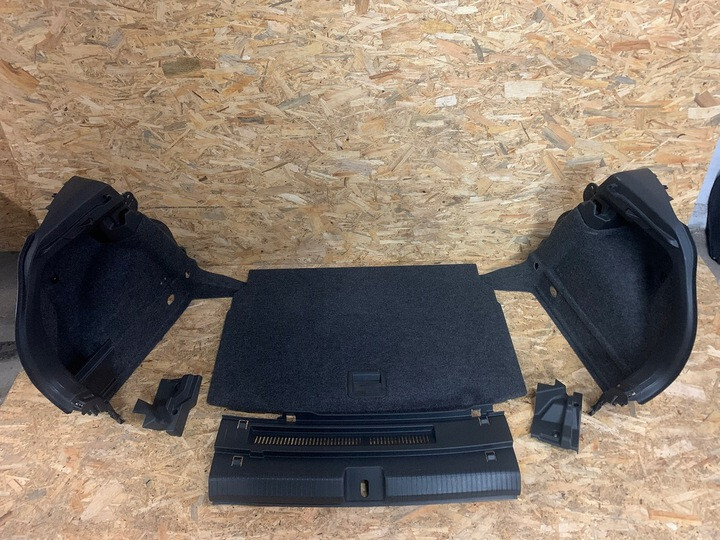 Платик багажника Volkswagen Polo 5  2015 хетчбек 1.4 Дизель 