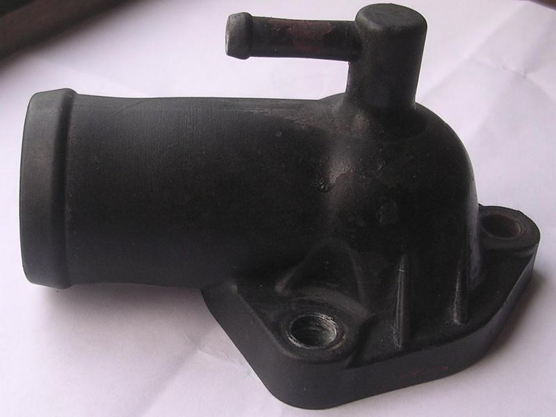 Корпус термостату 11060-69T60   Nissan Atleon