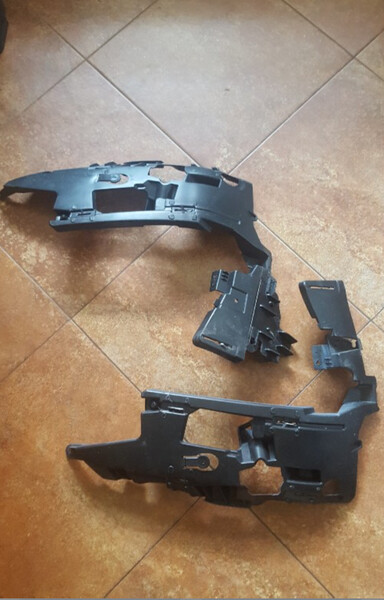Лівий кронштейн переднього бампера Peugeot 508  2016 Киев