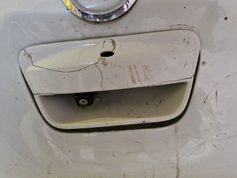 Накладка на ручку откр крышки зад см, фото Nissan Tiida C12  2012 хэтчбек 3.0 Бензин Одесса