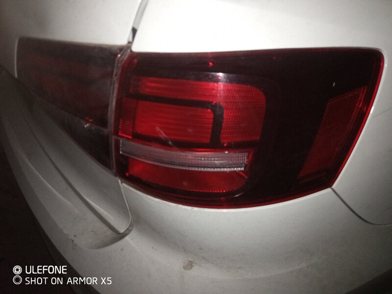 Фонарь задний наружный 5C6945095M   Volkswagen Jetta