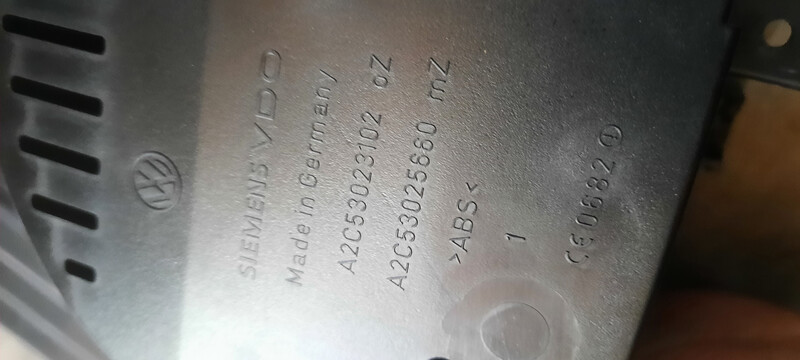 Щиток приборов A2C53023102 0Z   Volkswagen Touran