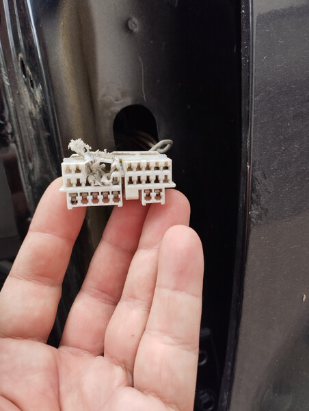 Разъем передней правой двери т250 Chevrolet Aveo  2007 1.5 Бензин Первомайськ