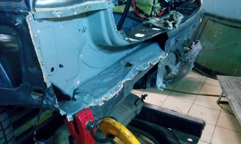 Задняя панель Mercedes-Benz M-Class 166 2013 5.0 Бензин Киев