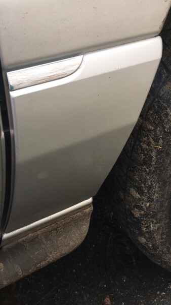 Молдинг крыла Jeep Grand Cherokee 2004 г.  2.7 л дизель