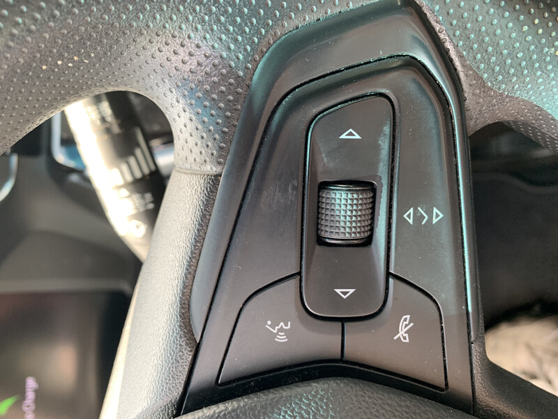 Правые кнопки руля Chevrolet Bolt  2023 65.0 Электро 