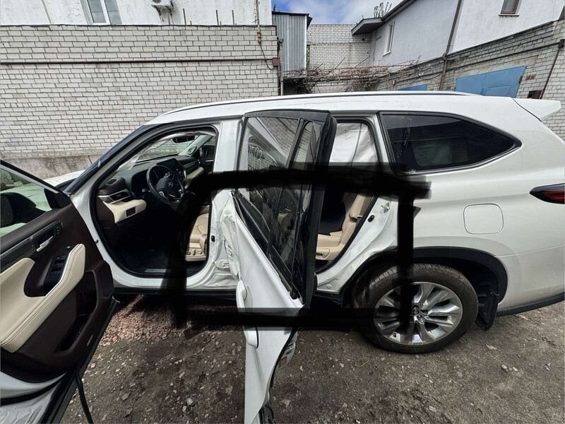 Стойка пройом Toyota Highlander  2021 2.5 Гибрид Киев