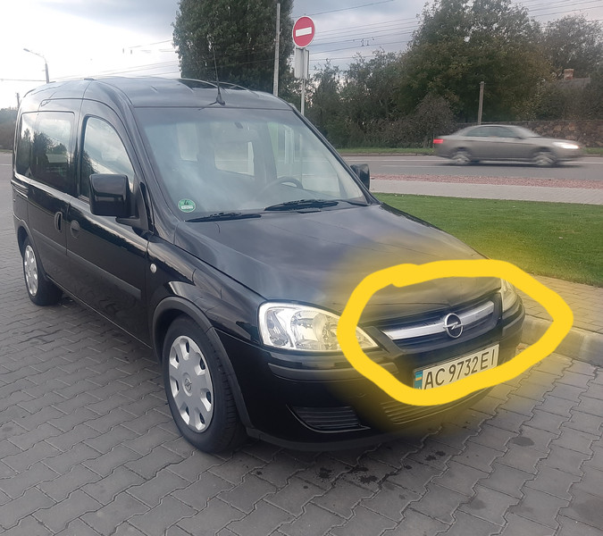 Решетка радиатора Opel Combo  2005 1.4 Бензин Луцк