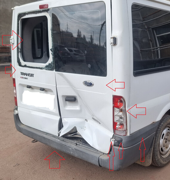 Двери задние распашніе под стекло (лев и прав) Ford Transit  2011 