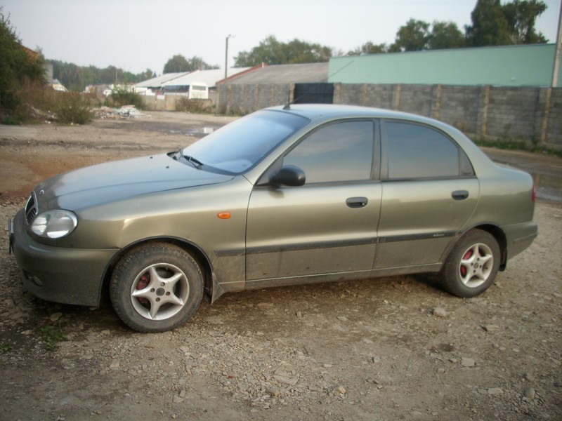 Крило лiве и рiсница Daewoo Sens  2003 1.3 Бензин Львов