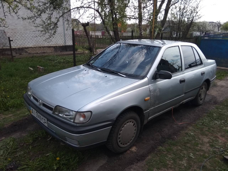 Передняя левая дверь \голая\ Nissan Sunny B13  1991 1.6 Бензин Днепр