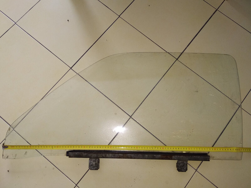 Стекло левое на дверь Opel Kadett  1979 купе 1.2 Бензин Очаков