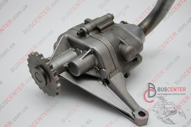 Насос масляный A 646 180 16 01   Mercedes Sprinter