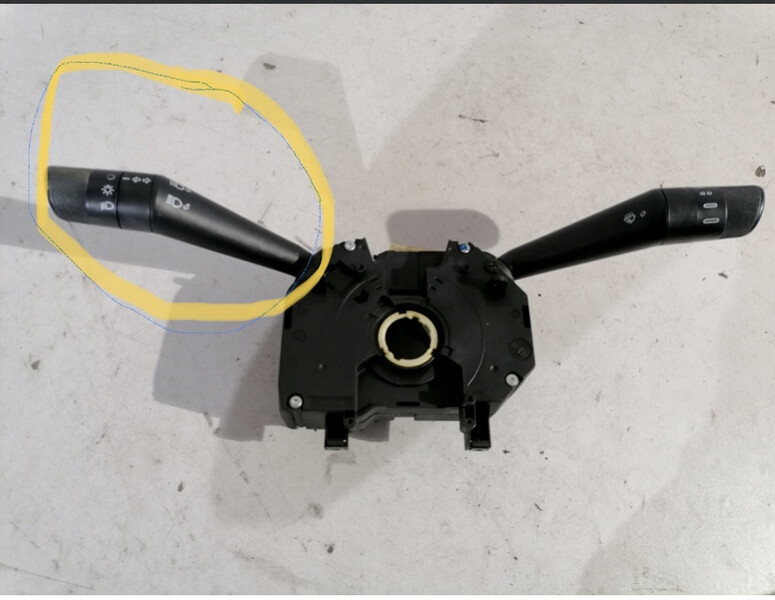 Підрульовий перемикач Fiat Linea 2012 р.  1.6 л дизель Київ