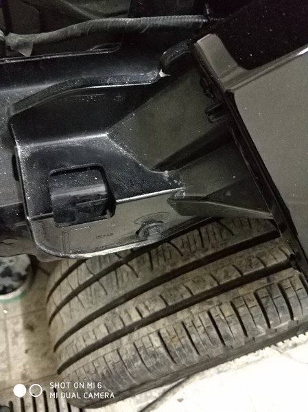 Кронштейн крепления бампера Land Rover Range Rover Evoque 2014 г.  2.0 л бензин Ивано-Франковск