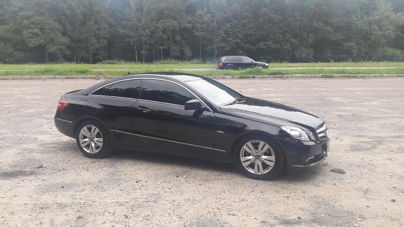 Лобове скло Mercedes E-Class Купе 207 кузов купе 2010 р.  2.2 л дизель Рівне