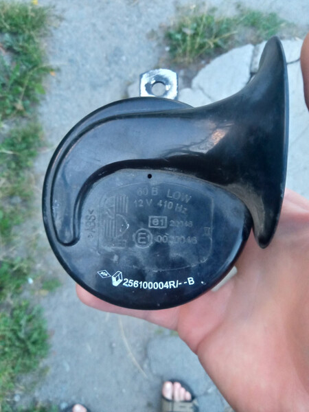 Клаксон Renault Megane 3  2012 универсал 1.6 Бензин Полонное