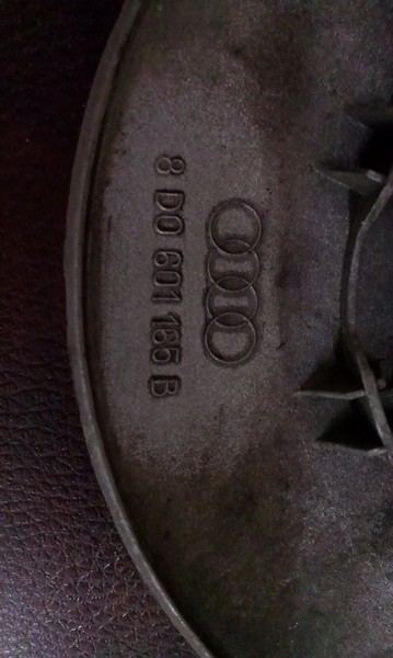 Колпаки на диски 8D0601165B   Audi 100, Audi A4, Audi A6, Audi A8