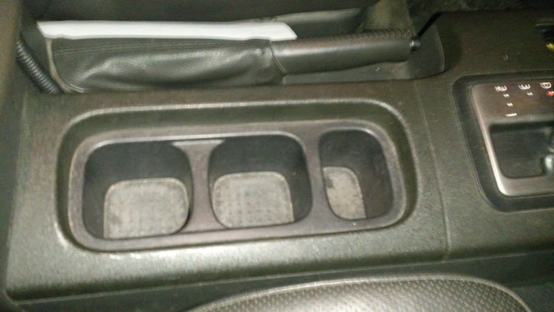 Салон консоль рамка подстаканников Nissan Pathfinder R51  2009 2.5 Дизель 