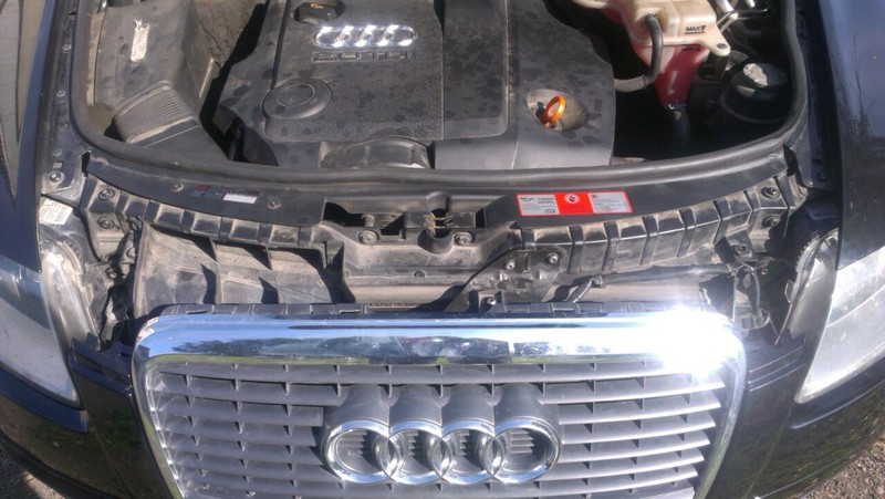 Пластик под капот Audi A6 C6 2008 р.  2.0 л дизель Рівне