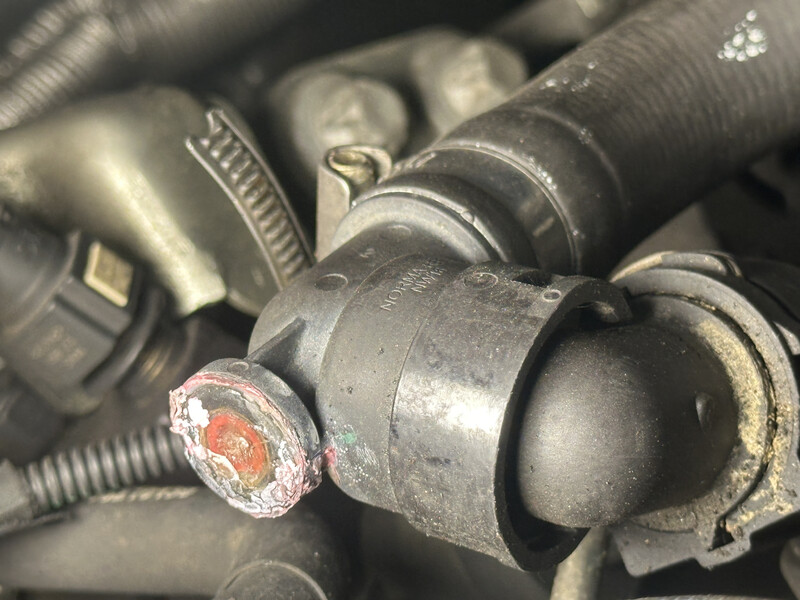 Шланг вентиляции картера Alfa Romeo 159  2011 універсал 2.0 Дизель 