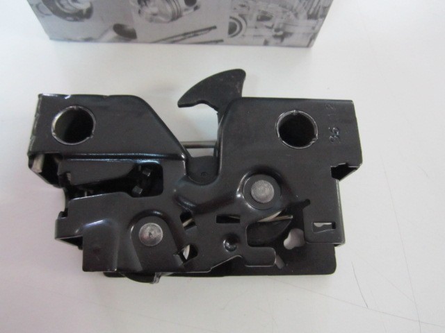 Замок капота 5U0 823 509 D   Volkswagen Polo