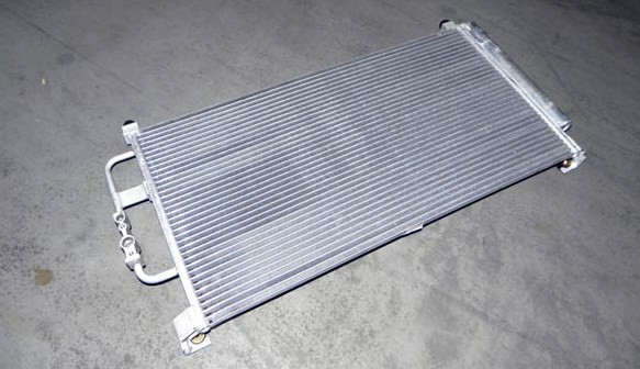 Радиатор кондиционера Chery E5 2013 г.  1.8 л бензин Кировоград