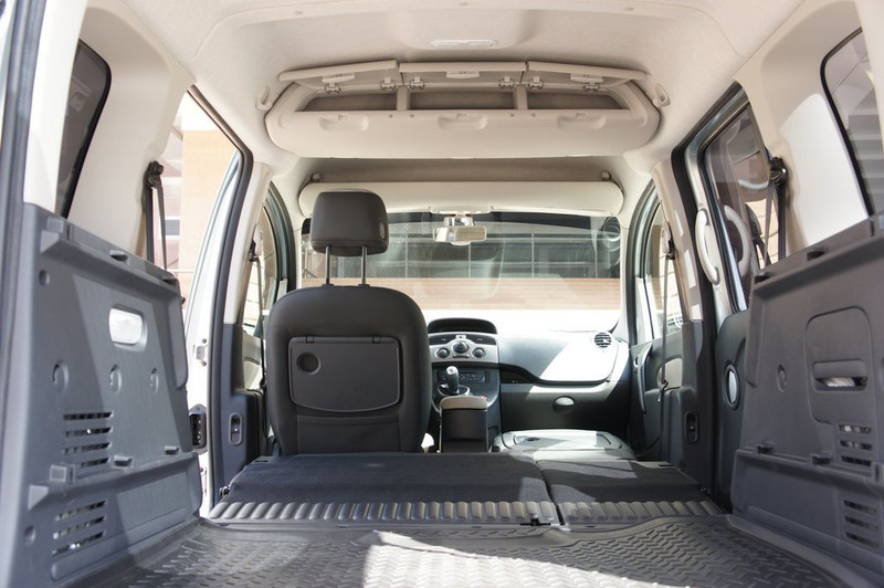 Пластик багажника Renault Kangoo  2011 хетчбек 1.5 Дизель Київ