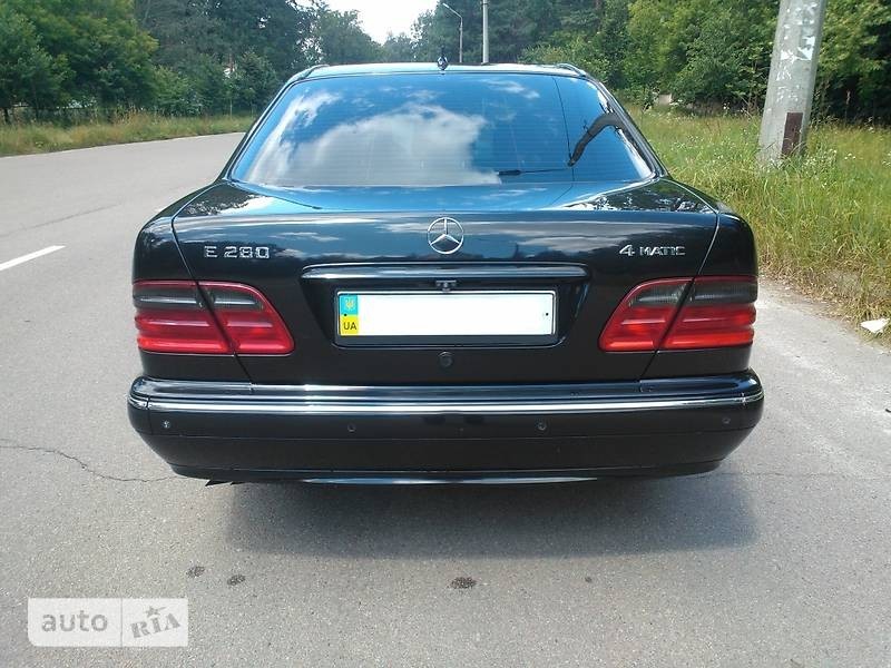 Молдинги Mercedes-Benz E-Class Avantgarde 2000 2.8 Бензин Киев