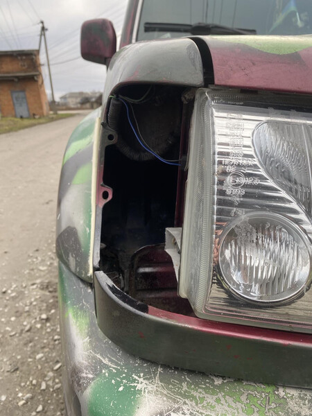 Передні фари бокові поворотніки Hyundai Galloper  2000 2.4 Дизель Грицев