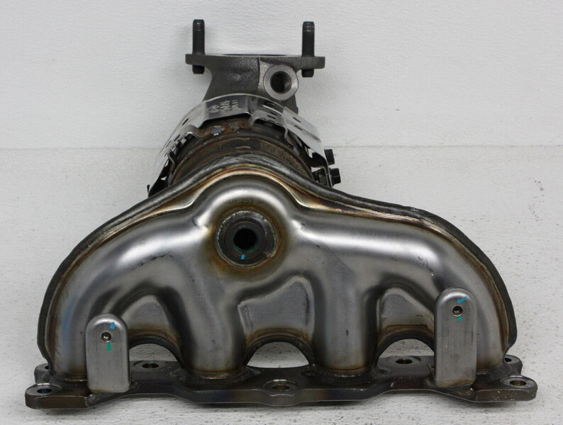 Выпускной коллектор (желательно без катализатора) Hyundai Santa FE 2 2010 г.  2.4 л бензин Киев