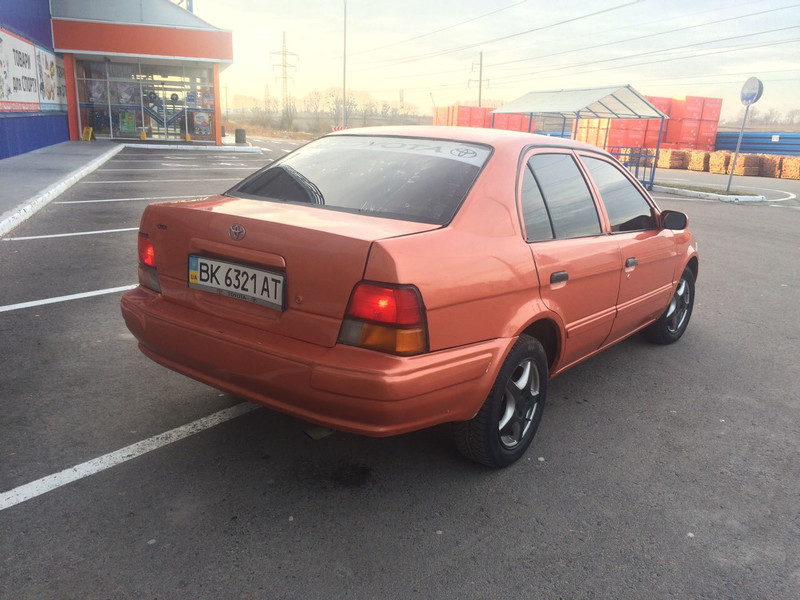Кришка багажника Toyota Tercel 1996 р.  1.3 л бензин Рівне