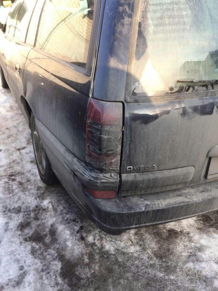 Бампер задний Opel Omega универсал 2003 г.  2.2 л дизель Киев