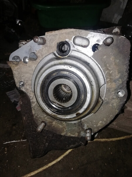 Роздатка V4AW2   Mitsubishi Pajero Sport