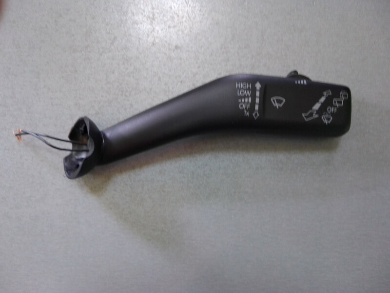 Переключатель дворников Volkswagen Tiguan  2015 2.0 Дизель 