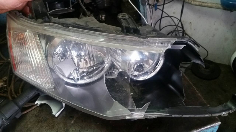 Фара передняя правая Mitsubishi Outlander XL  2009 3.0 Бензин Каменское