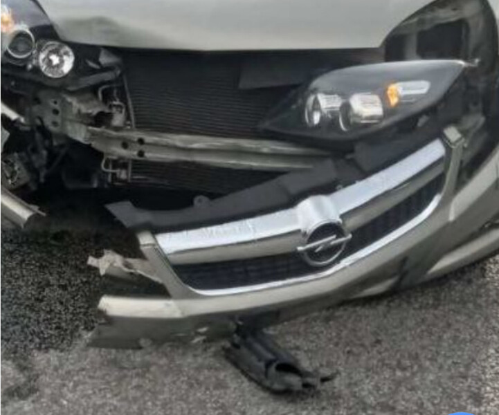 Бампер передний Opel Vectra  2008 2.2 Бензин Киев