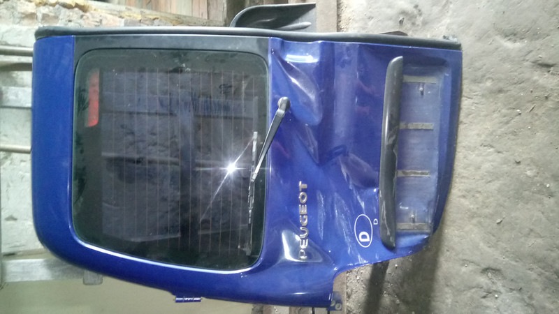 Двері задні Peugeot Partner  2000 2.0 Дизель 