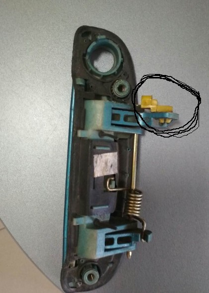 Замок передніх лівих дверей Hyundai Getz  2004 хетчбек 1.2 Бензин 