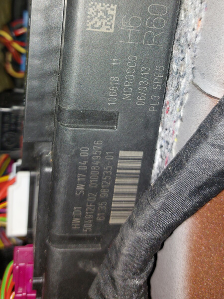 Блок предохранителей MINI Countryman 2013 г.  1.6 л бензин Черневцы