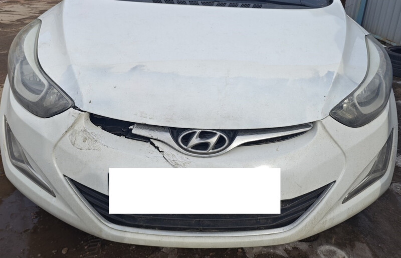 Панель передня/бампер/решетка/фары Hyundai Elantra  2016 